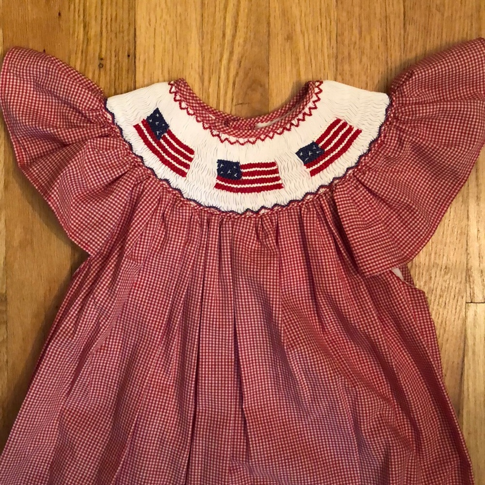 Smocked 🇺🇸 Flag Dress Girls size 5
